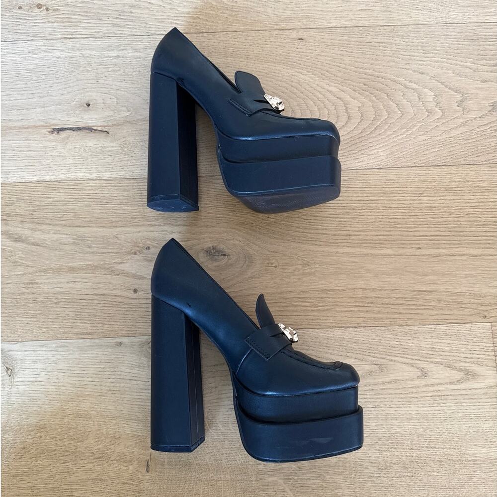 Public Desire - Effy Platform Oxford Shoes in Black & Gold - Picture 5 of 6
